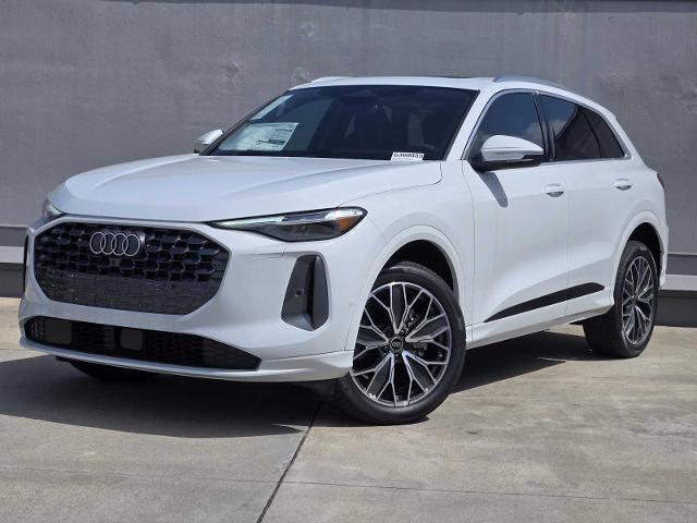 2025 Audi Q5 Vehicle Photo in SUGAR LAND, TX 77478