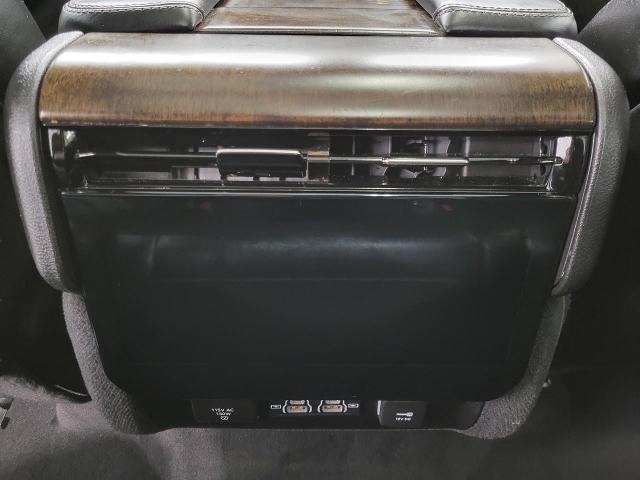 2022 Jeep Grand Wagoneer Vehicle Photo in Kaukauna, WI 54130
