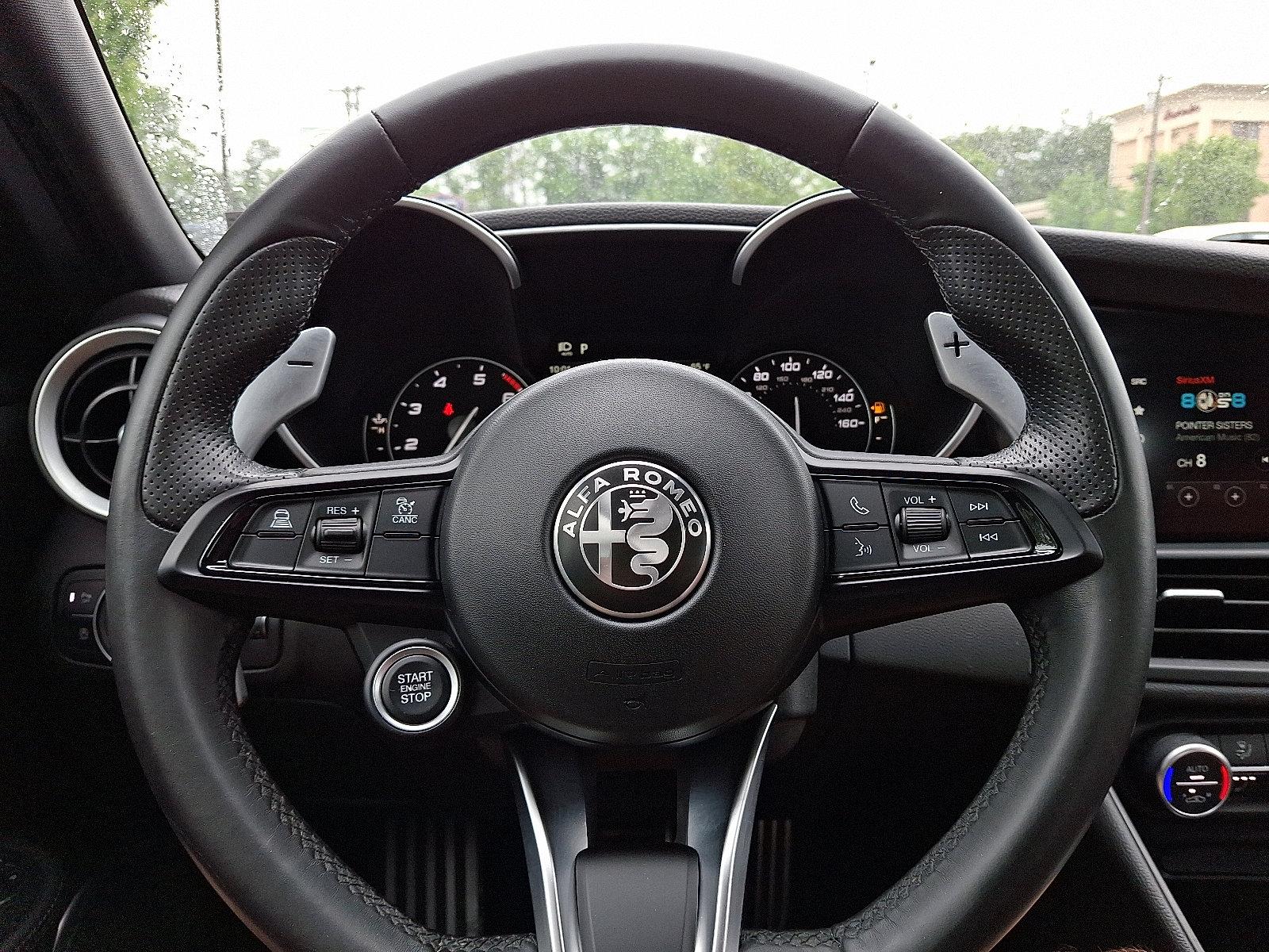 2022 Alfa Romeo Giulia Vehicle Photo in Willow Grove, PA 19090