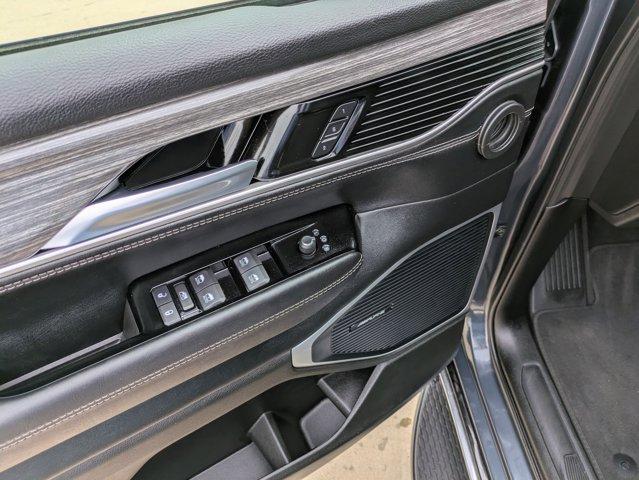 2024 Jeep Wagoneer L Vehicle Photo in SELMA, TX 78154-1459