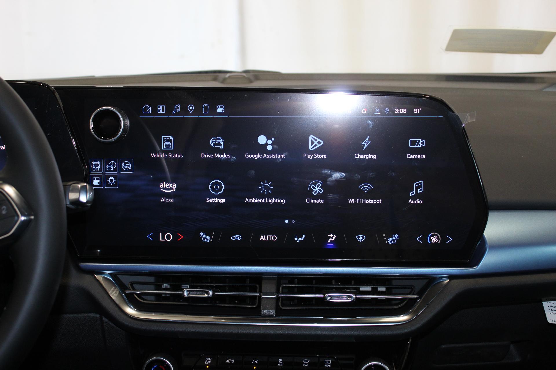 2025 Chevrolet Equinox EV Vehicle Photo in NORTHAMPTON, MA 01060-1120