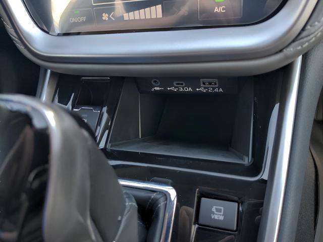 2025 Subaru Outback Vehicle Photo in Green Bay, WI 54304