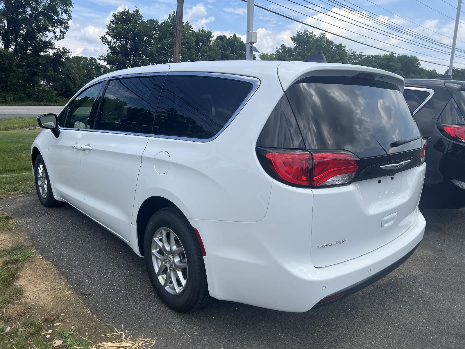 2025 Chrysler Voyager Vehicle Photo in Mechanicsburg, PA 17050-1707