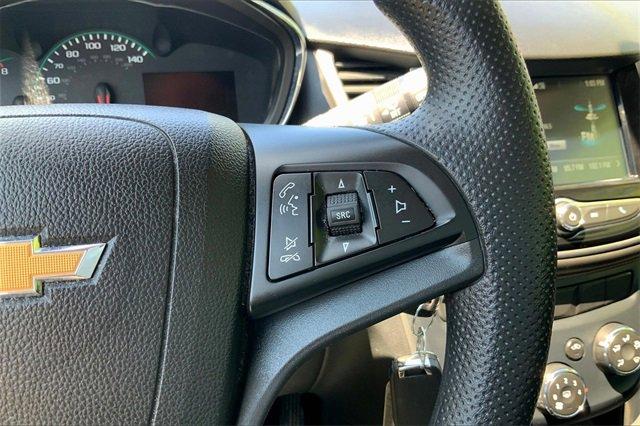 2017 Chevrolet Trax Vehicle Photo in KANSAS CITY, MO 64114-4502
