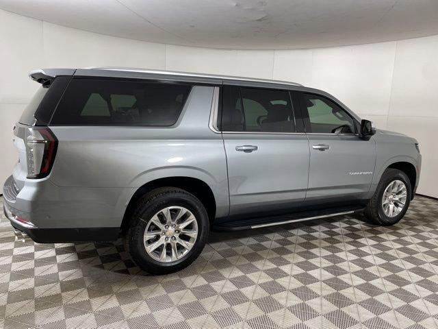 2025 Chevrolet Suburban Vehicle Photo in PHOENIX, AZ 85014-3381