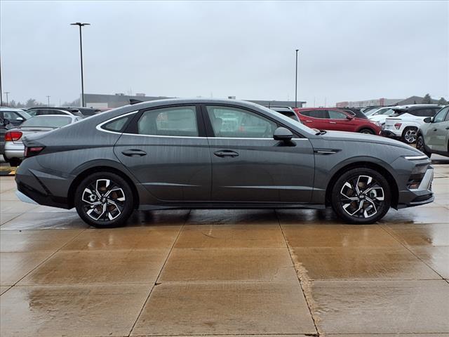 2025 Hyundai SONATA Vehicle Photo in Peoria, IL 61615