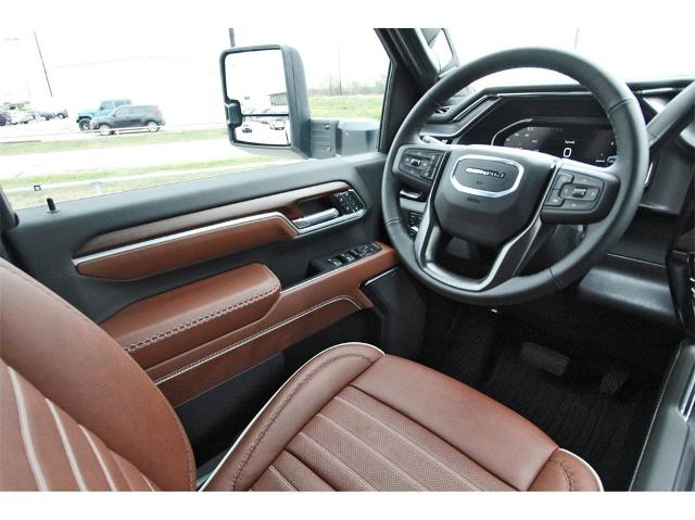 2025 GMC Sierra 2500 HD Vehicle Photo in ROSENBERG, TX 77471-5675