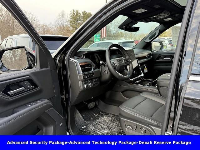 2025 GMC Yukon XL Vehicle Photo in CHICOPEE, MA 01020-5001