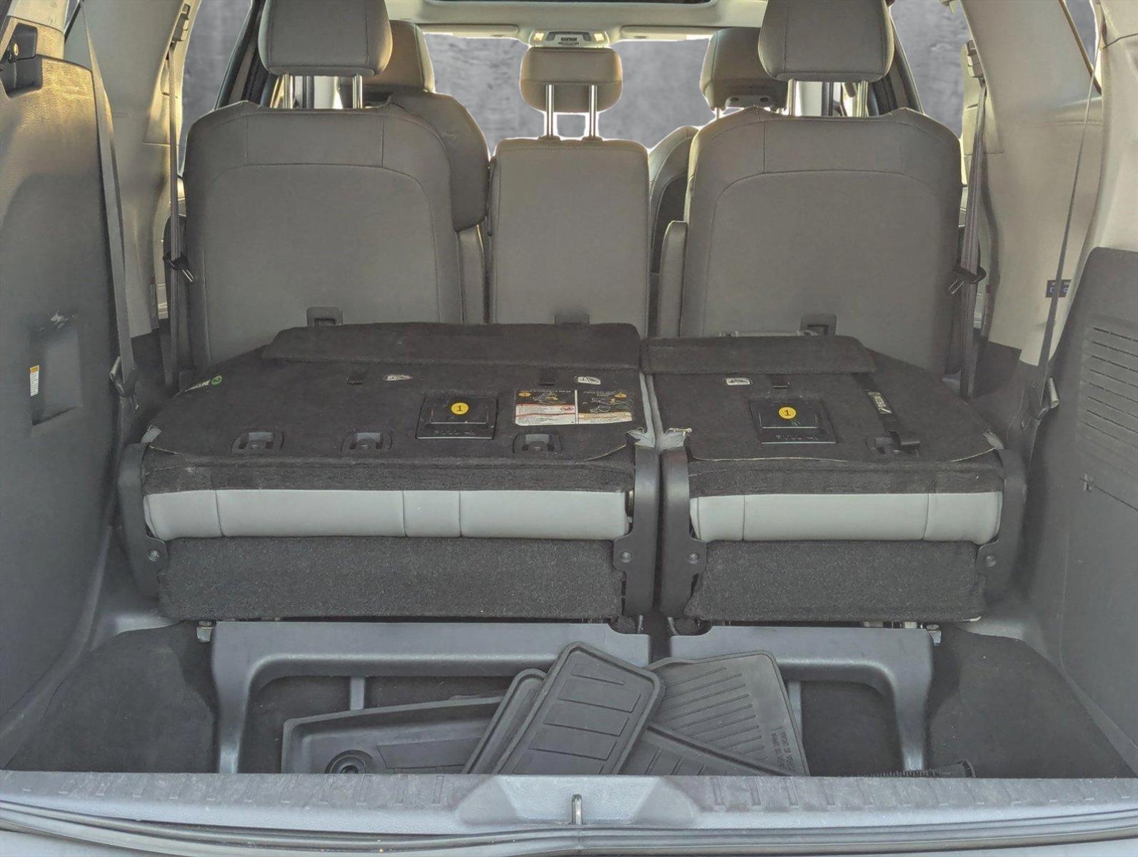 2021 Toyota Sienna Vehicle Photo in Davie, FL 33331