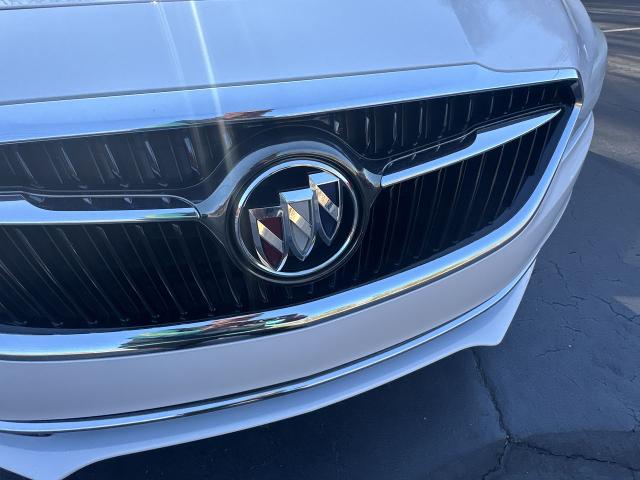 2017 Buick LaCrosse Vehicle Photo in MARION, NC 28752-6372