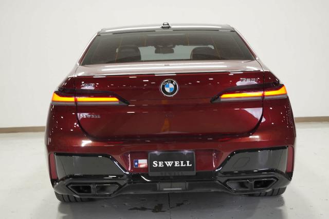 2023 BMW 760i xDrive Vehicle Photo in GRAPEVINE, TX 76051