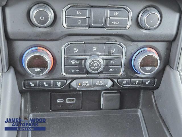 2022 Chevrolet Tahoe Vehicle Photo in DENTON, TX 76210-9321
