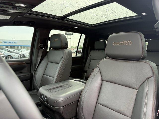 2023 Chevrolet Suburban Vehicle Photo in WEST FRANKFORT, IL 62896-4173