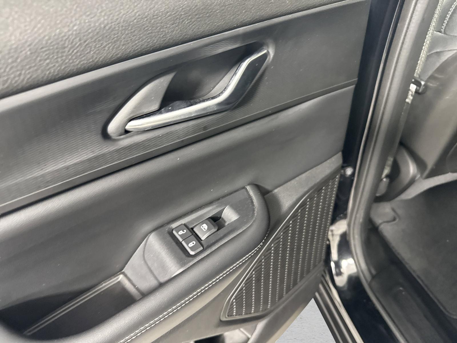 2024 Jeep Grand Cherokee Vehicle Photo in GEORGETOWN, TX 78626-7508