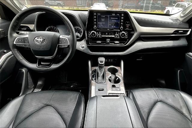 2022 Toyota Highlander Vehicle Photo in Houston, TX 77007