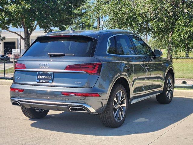 2024 Audi Q5 Vehicle Photo in HOUSTON, TX 77090