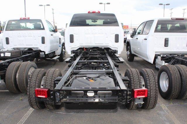 2024 Chevrolet Silverado 5500 HD Vehicle Photo in SAINT CLAIRSVILLE, OH 43950-8512