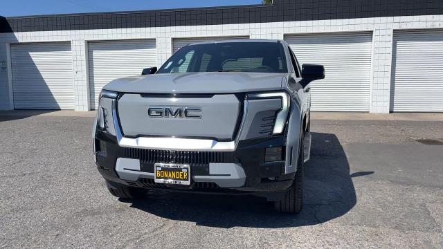 2024 GMC Sierra EV Vehicle Photo in TURLOCK, CA 95380-4918