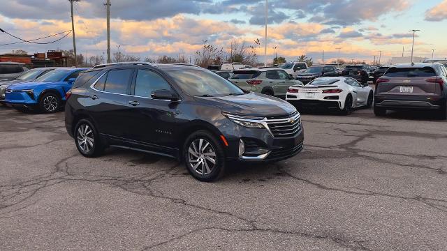 Used 2022 Chevrolet Equinox Premier with VIN 2GNAXNEV5N6156218 for sale in Sterling Heights, MI