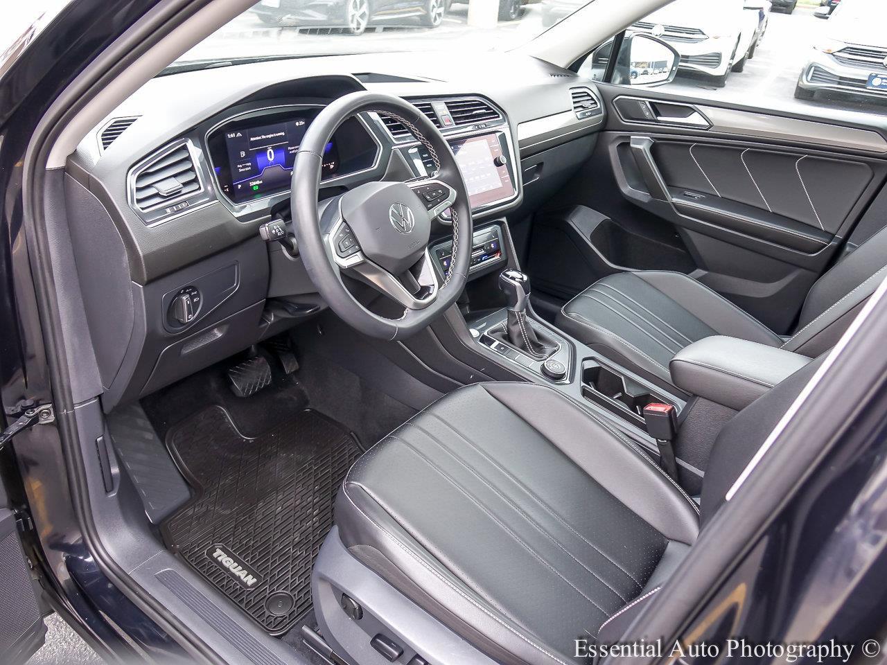 2022 Volkswagen Tiguan Vehicle Photo in Saint Charles, IL 60174