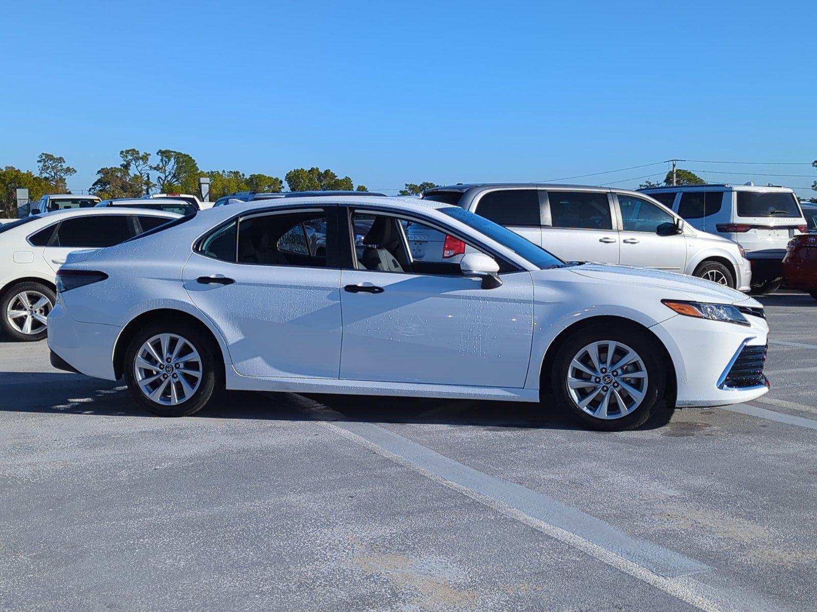 2021 Toyota Camry Vehicle Photo in Ft. Myers, FL 33907