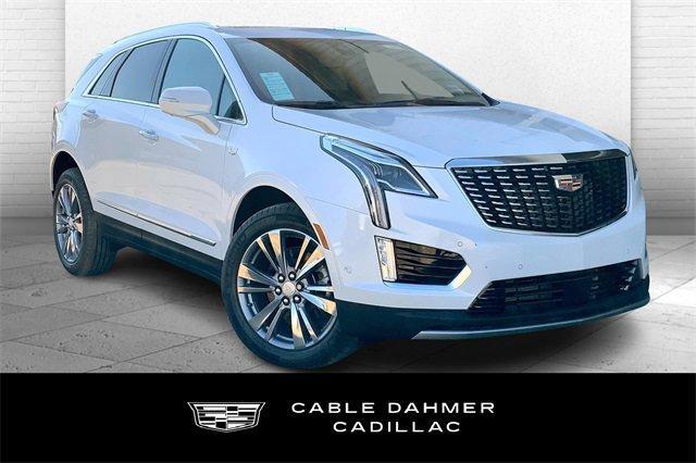 2025 Cadillac XT5 Vehicle Photo in TOPEKA, KS 66609-0000