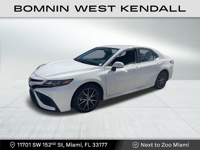 Used 2024 Toyota Camry SE with VIN 4T1G11AK5RU885010 for sale in Miami, FL