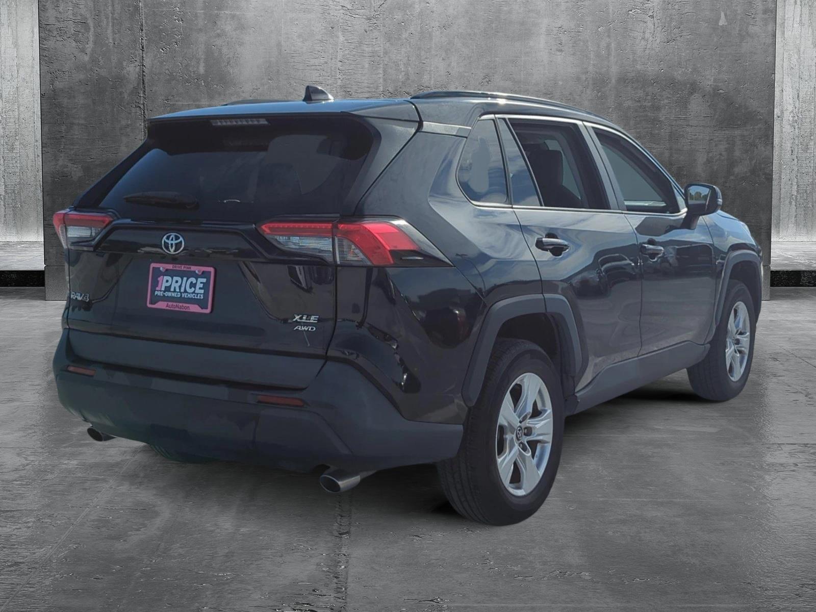 2021 Toyota RAV4 Vehicle Photo in Ft. Myers, FL 33907