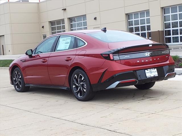 2024 Hyundai SONATA Vehicle Photo in Peoria, IL 61615