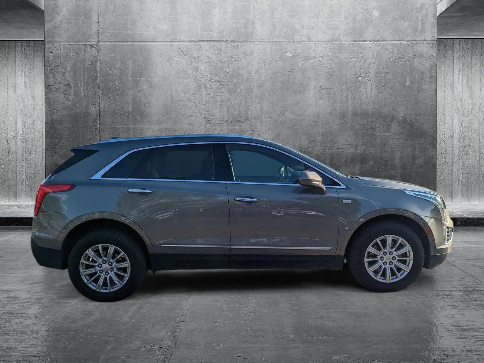 2017 Cadillac XT5 Vehicle Photo in WEST PALM BEACH, FL 33407-3296