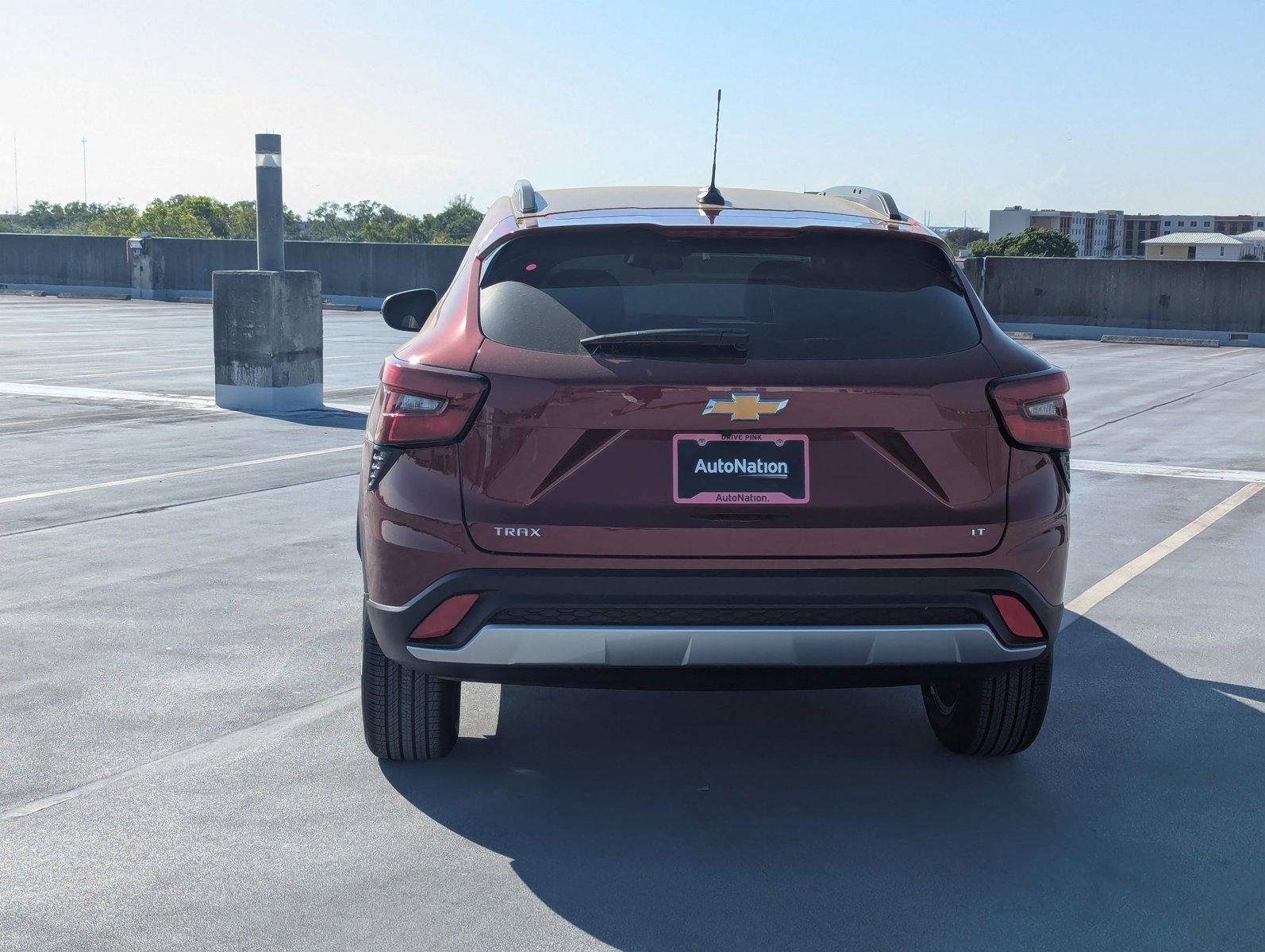 2025 Chevrolet Trax Vehicle Photo in PEMBROKE PINES, FL 33024-6534