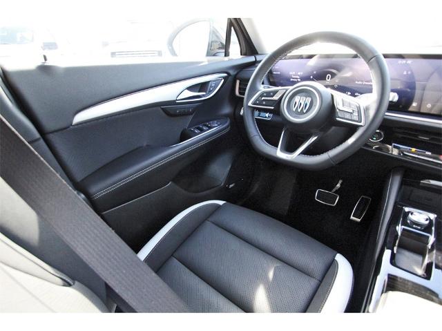 2025 Buick Envision Vehicle Photo in ROSENBERG, TX 77471-5675