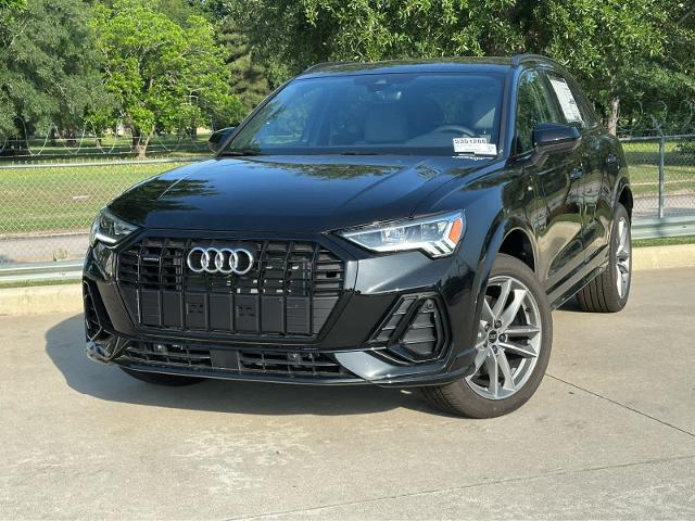 2025 Audi Q3 Vehicle Photo in HOUSTON, TX 77090