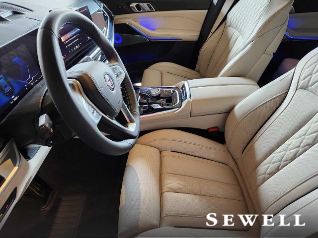 2025 BMW X7 ALPINA XB7 Vehicle Photo in PLANO, TX 75024