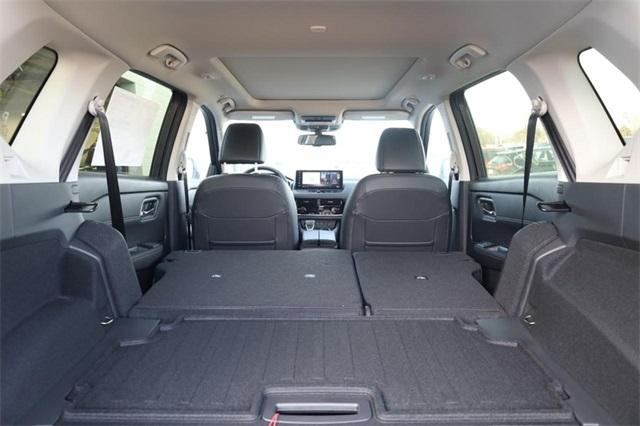 2025 Nissan Rogue Vehicle Photo in Hazelwood, MO 63042