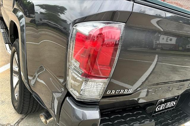 2018 Toyota Tacoma Vehicle Photo in Houston, TX 77007