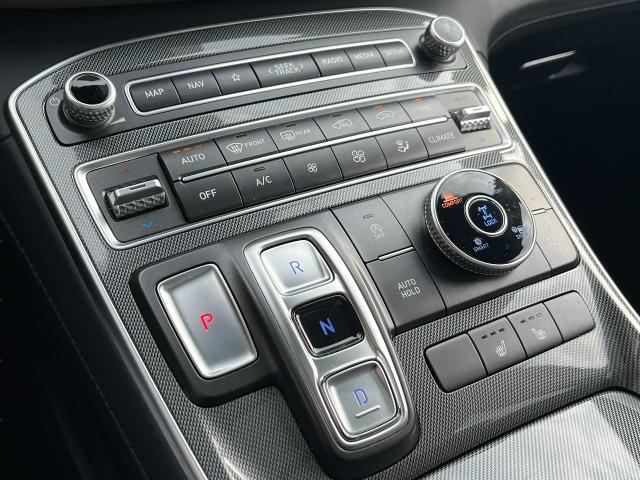 2022 Hyundai SANTA FE Vehicle Photo in Green Bay, WI 54304