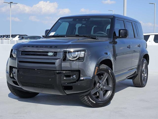 2025 Defender Vehicle Photo in AUSTIN, TX 78717
