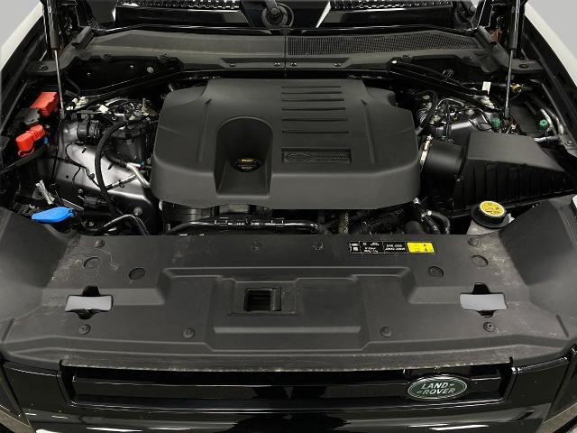 2024 Defender Vehicle Photo in Appleton, WI 54913