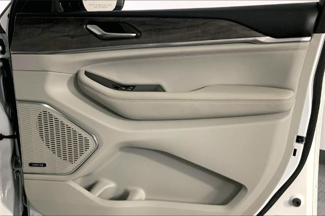2022 Jeep Grand Cherokee L Vehicle Photo in Kansas City, MO 64114