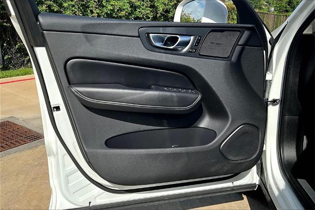 2022 Volvo XC60 Vehicle Photo in Houston, TX 77007