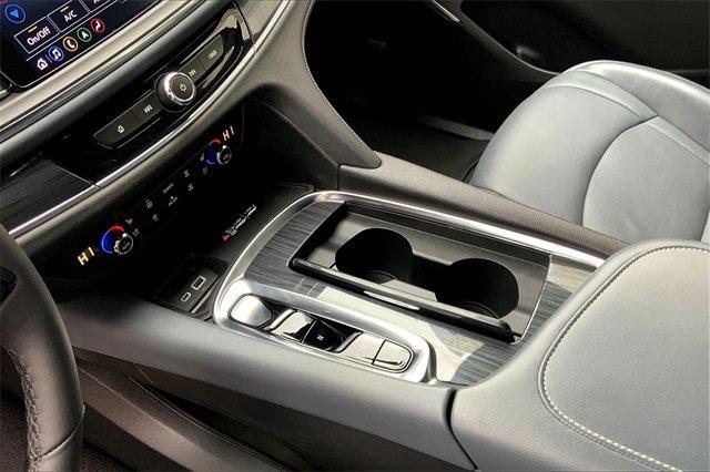 2022 Buick Enclave Vehicle Photo in TOPEKA, KS 66609-0000