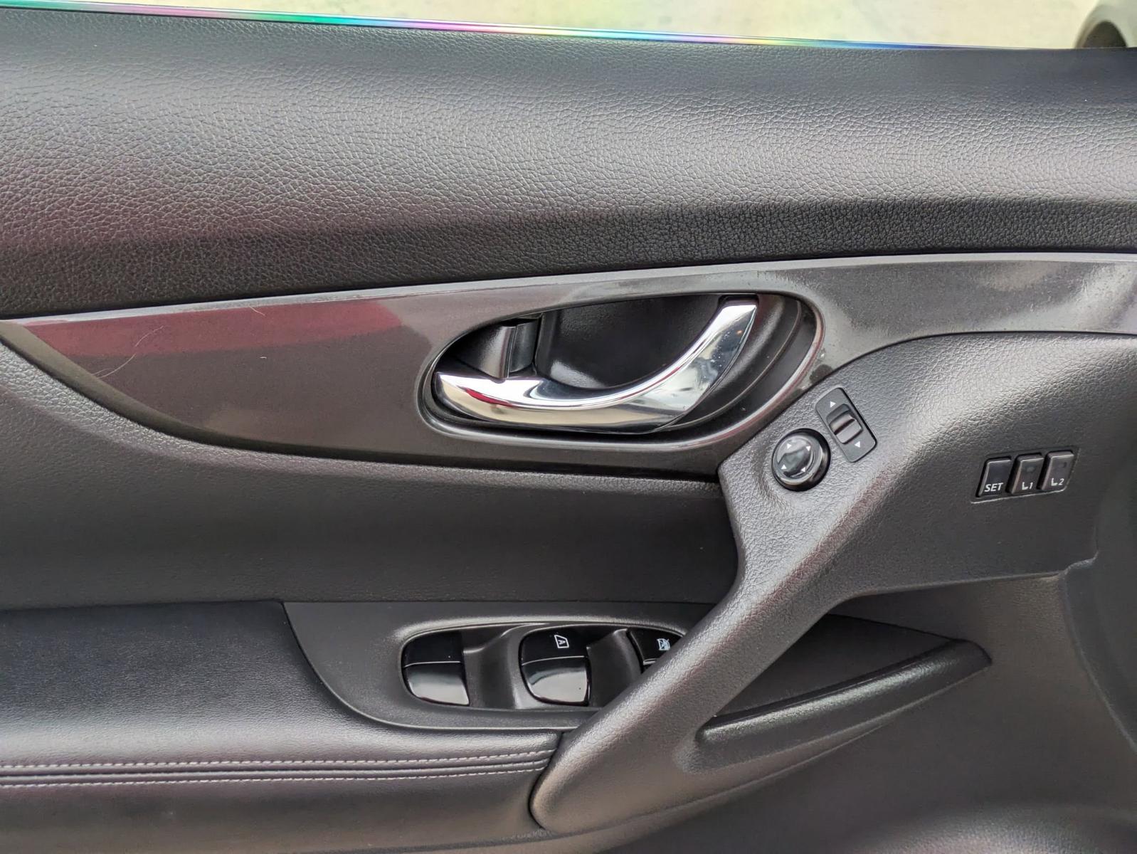2018 Nissan Rogue Vehicle Photo in SELMA, TX 78154-1460