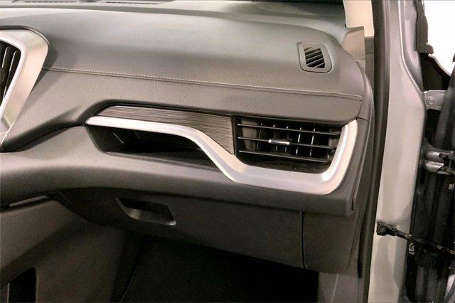 2024 GMC Terrain Vehicle Photo in KANSAS CITY, MO 64114-4502