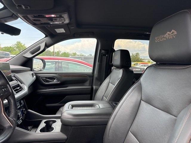 2021 Chevrolet Suburban Vehicle Photo in ENGLEWOOD, CO 80113-6708