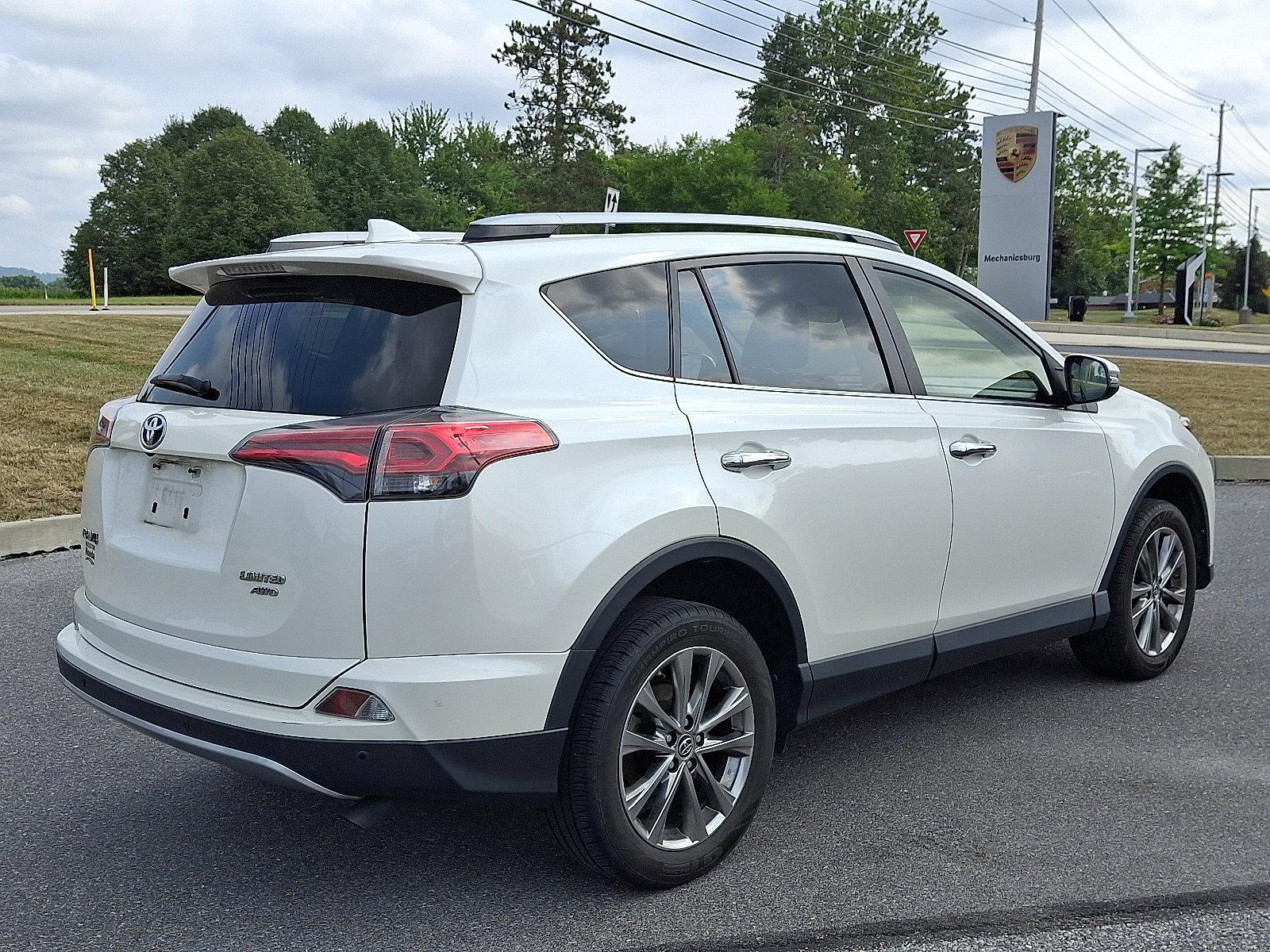 2017 Toyota RAV4 Vehicle Photo in Mechanicsburg, PA 17050-2306