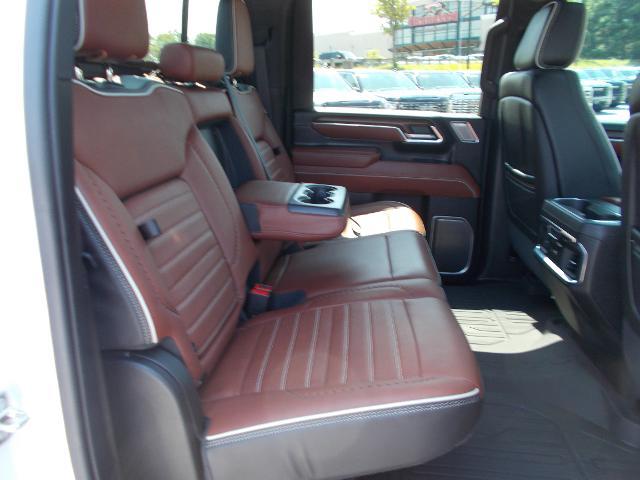 2024 GMC Sierra 2500 HD Vehicle Photo in LOWELL, MA 01852-4336