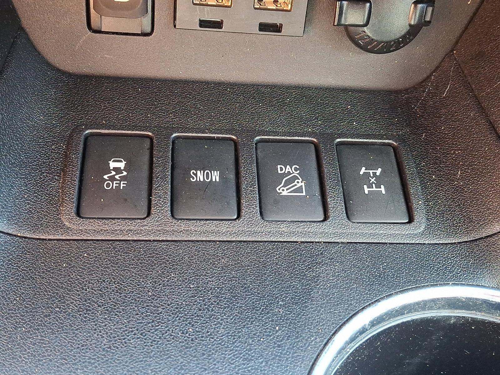 2019 Toyota Highlander Vehicle Photo in Harrisburg, PA 17111