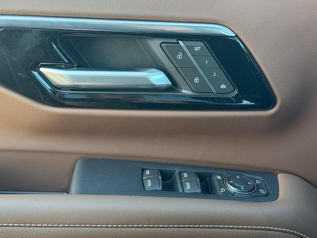 2025 Chevrolet Tahoe Vehicle Photo in COLUMBIA, MO 65203-3903