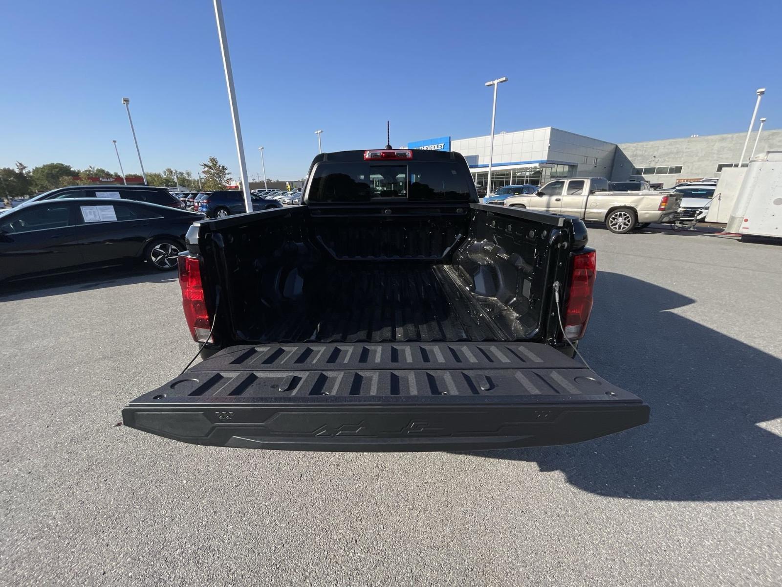 2024 Chevrolet Colorado Vehicle Photo in BENTONVILLE, AR 72712-4322